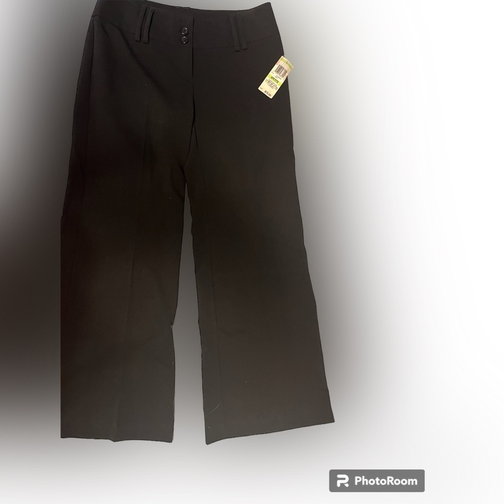 NWOT BEAUTIFUL INC dress pants. Great fit wide leg/flare 4P